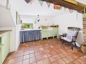 Kitchen- click for photo gallery